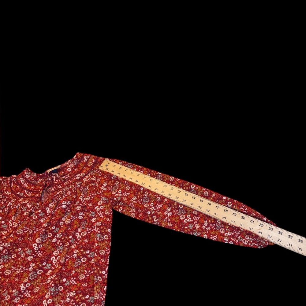 Universal Thread Shirt - Picture 9 of 9